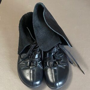 Woman’s size 0 Son of Sandlar black leather boots